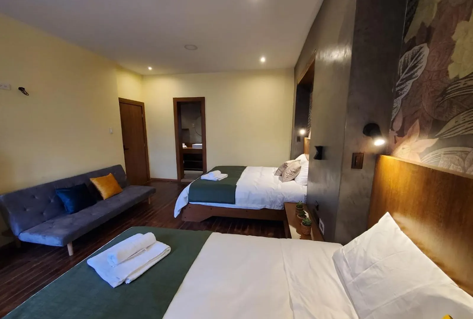 Hotel Inti Quito