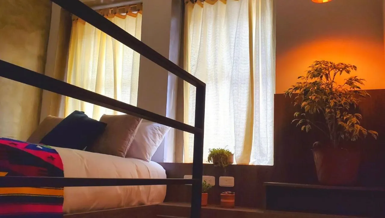 Hotel Inti Quito