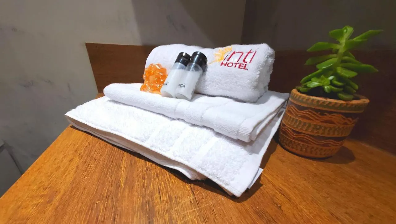 Hotel Inti キト