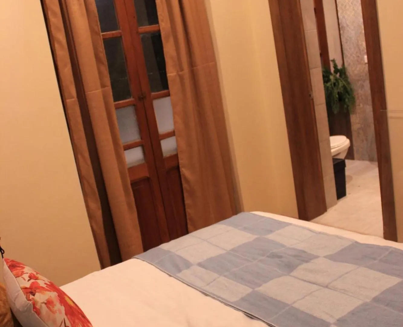 Hotel Inti Quito